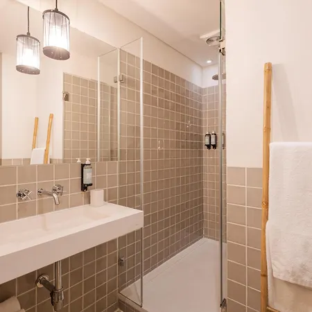 알마리아 - 오피시나 헤알 아파르트멘트 시아두 * 리스본