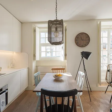 Almaria - Officina Real | Chiado * Лиссабон