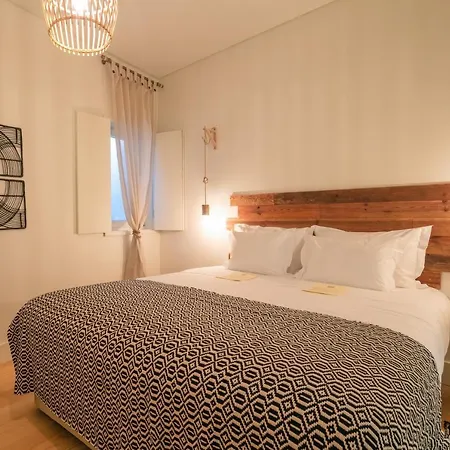 알마리아 - 오피시나 헤알 아파르트멘트 시아두 아파트 *
