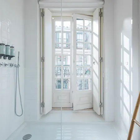 Almaria - Officina Real | Chiado Lisbona