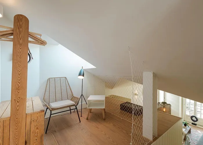 Almaria - Officina Real | Chiado * Lisboa