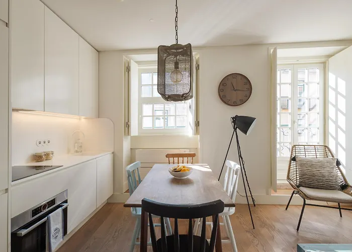 Almaria - Officina Real | Chiado * Lisboa