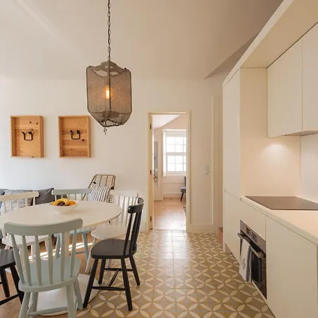 Almaria - Officina Real | Chiado