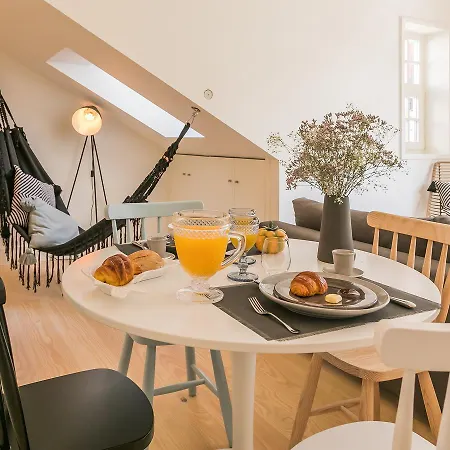 Almaria - Officina Real | Chiado * ליסבון